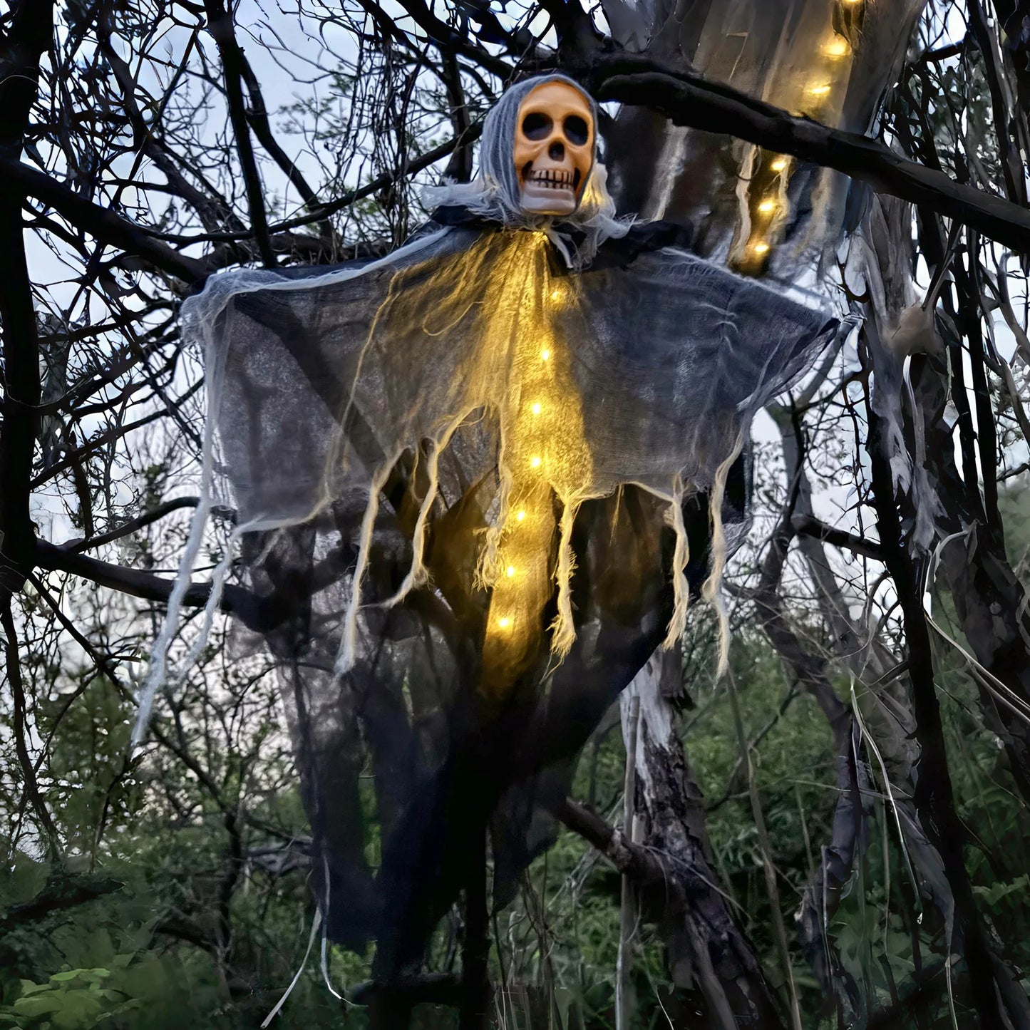 Lumex™-Hauntingly Elegant Ghost String Lights